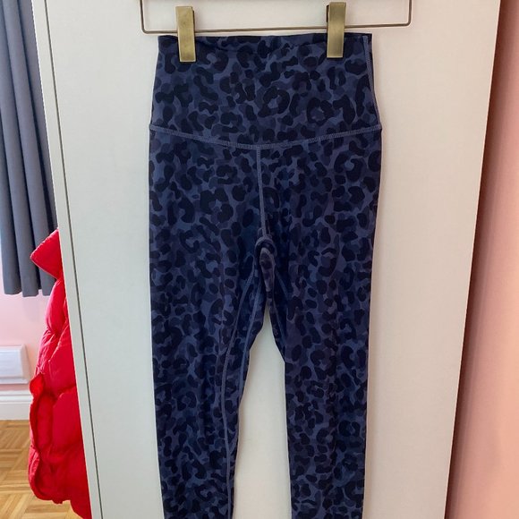 High Wasted Workout Leggings - Picture 1 of 9